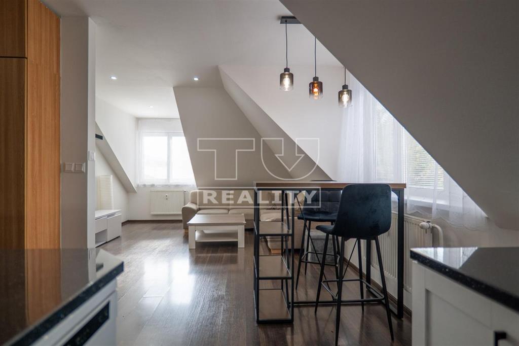 ZNÍŽENIE-TEHLOVÝ 2 IZBOVÝ PODKROVNÝ BYT V KYSUCKOM NOVOM... - 12