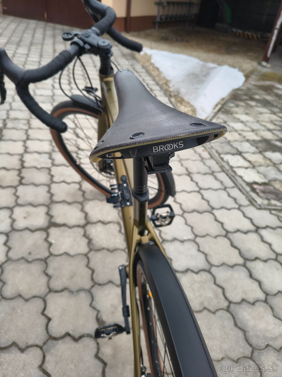 Cube Nuroad Pro - 12