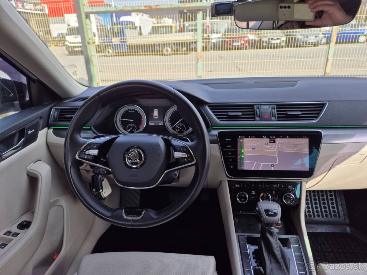 Škoda Superb Combi 2.0 TDI SCR Live DSG - 12
