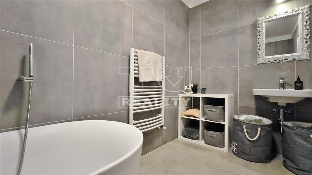 Moderný 4i dom s dvomi kúpeľňami, šatníkom a záhradou –... - 12