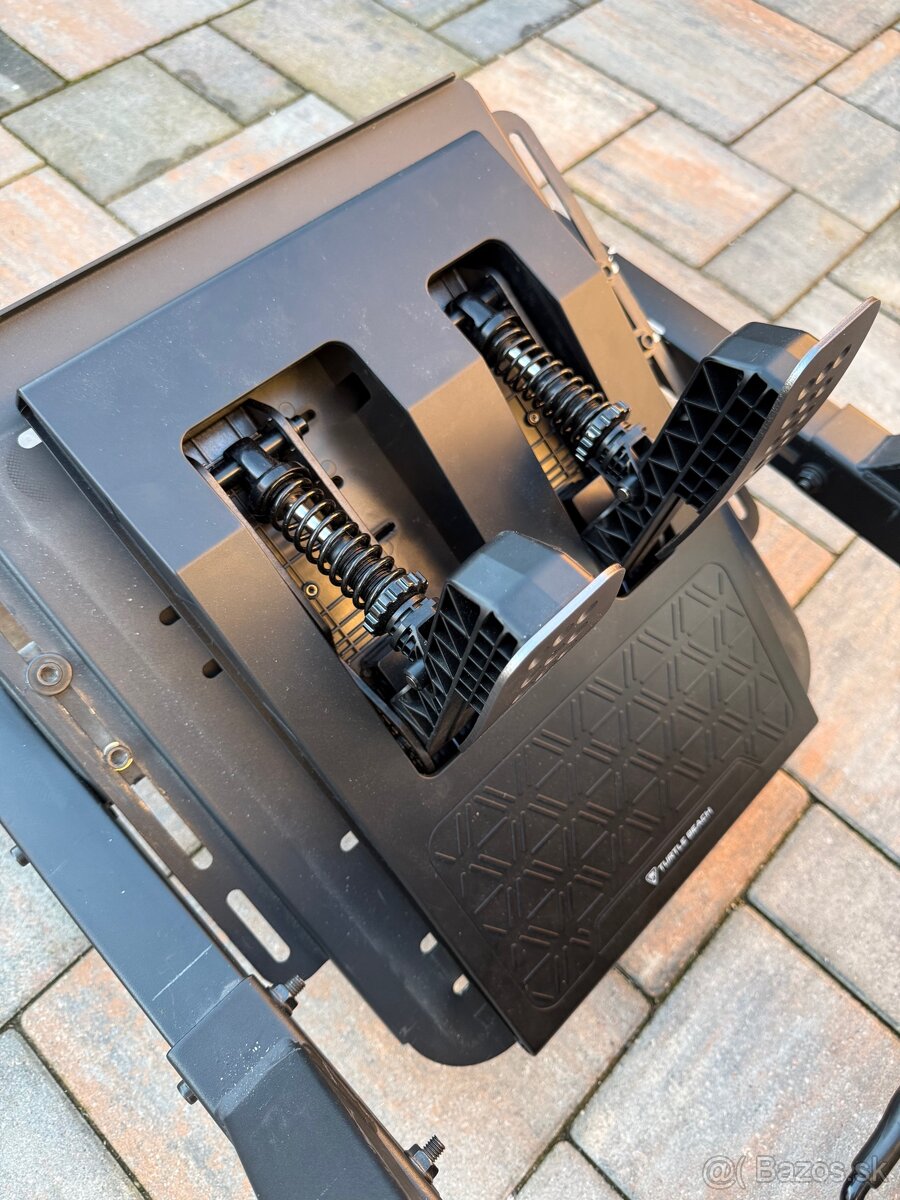 Herný Simulátor F1/Gt Next Level Racing F-GT Cocpit - 12