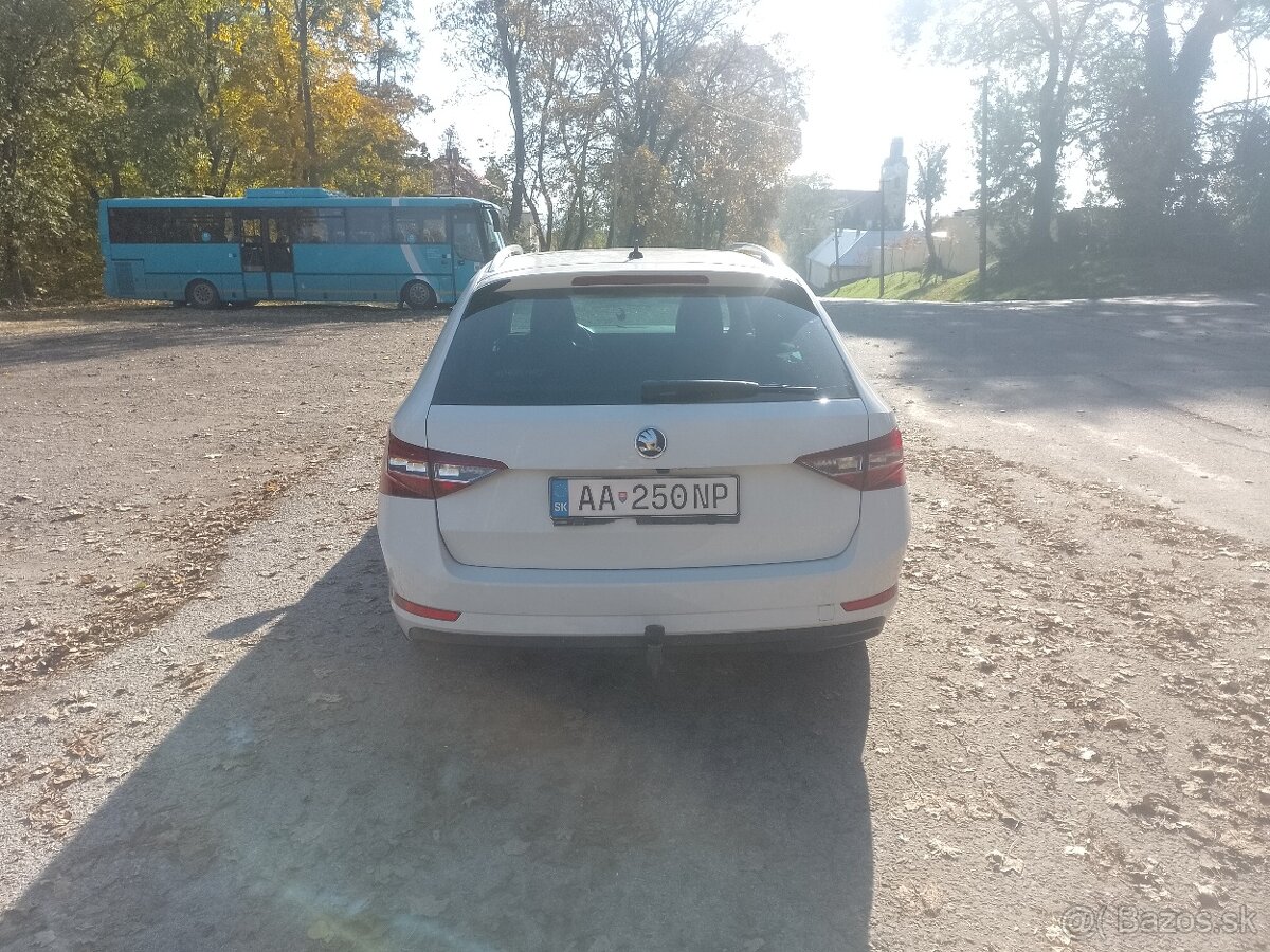 Predám 4x4 Škoda Superb 3 combi ročník 2016 DSG - 12