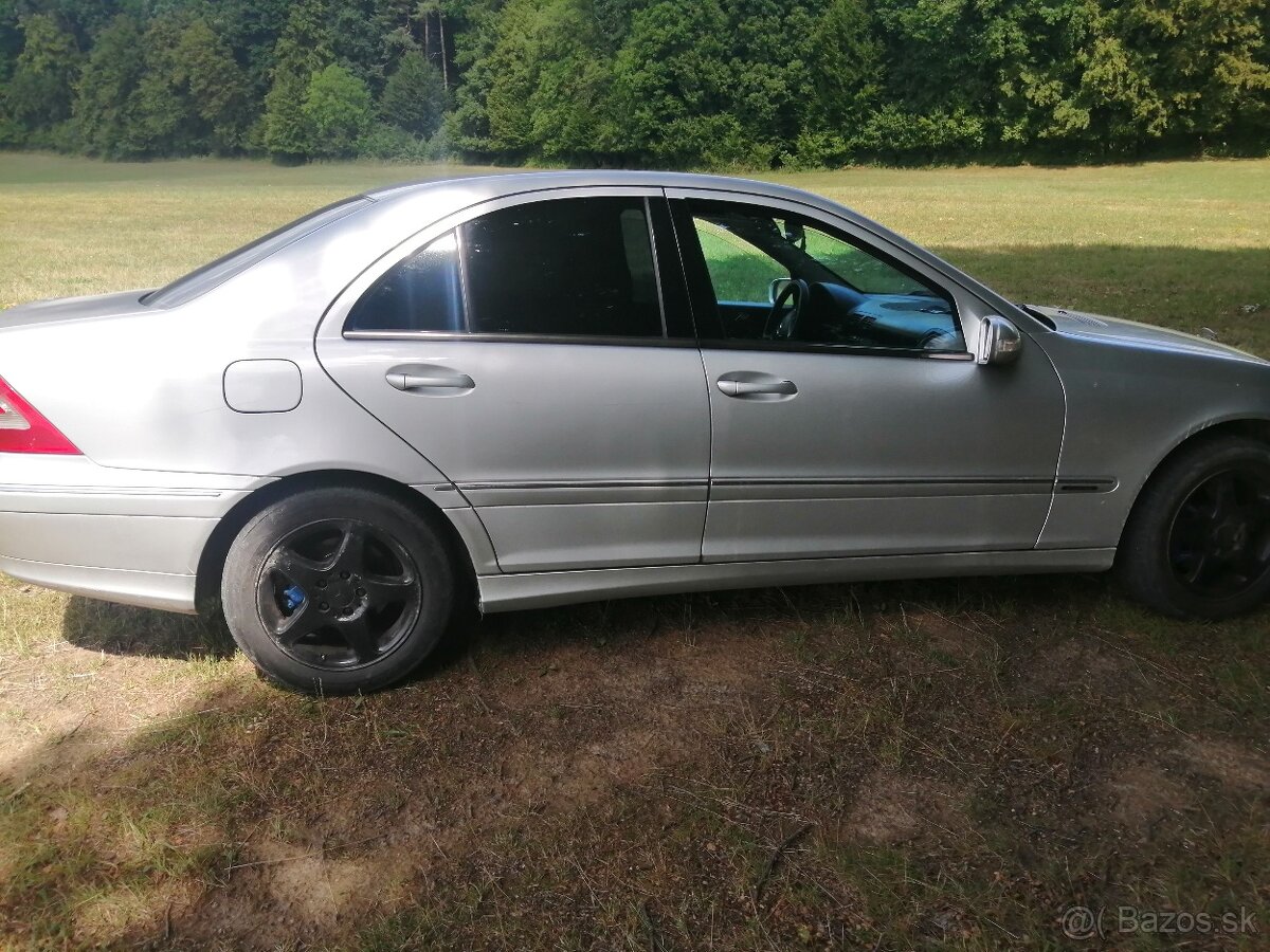 Mercedes C 220 CDI - 12