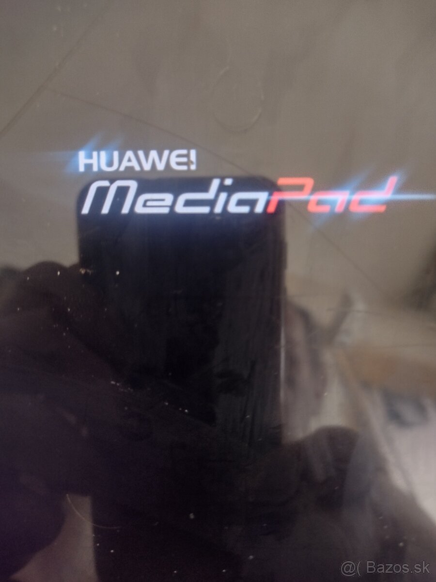 HUAWEI 8" HARMAN KARDON - 12
