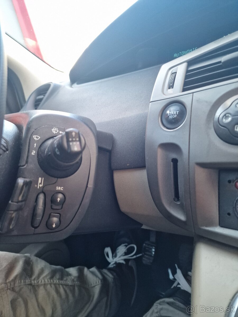 Renault scenic Grand 2011 - 12