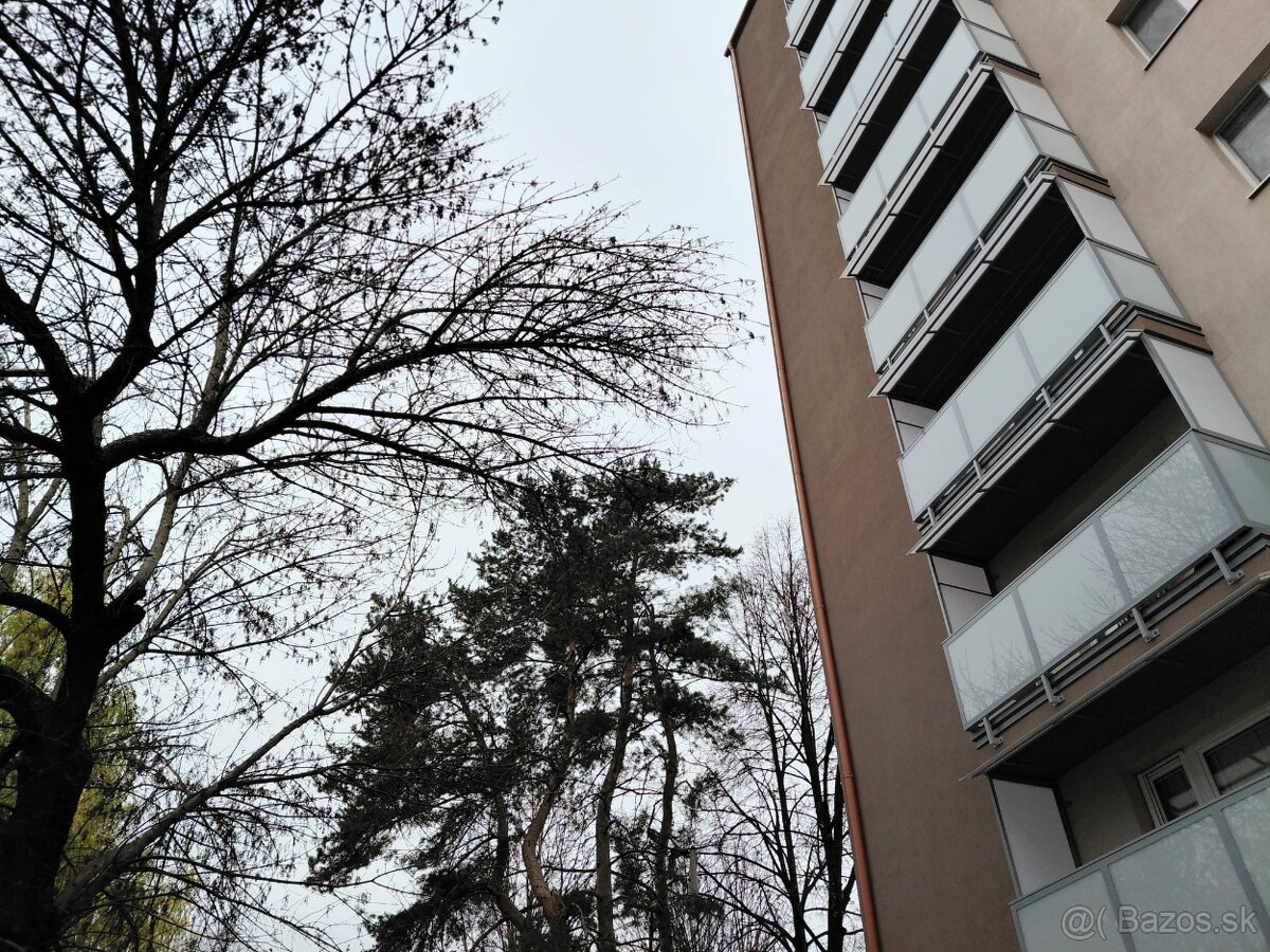 Slnečný, teplý 3 izb. s balkónom, A. Stodolu, Prievidza - 12