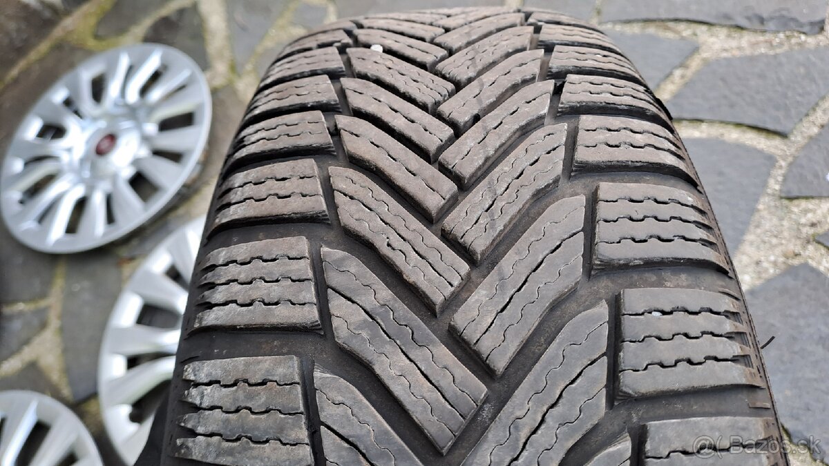 Zimné pneumatiky na plechových diskoch Fiat Tipo s puklicami - 12