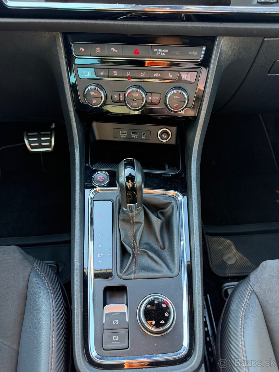 CUPRA - 12
