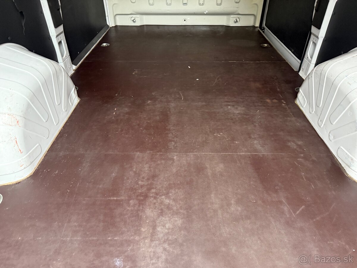 Peugeot Boxer 2.2 BlueHDi 335 L2 Pack - 12