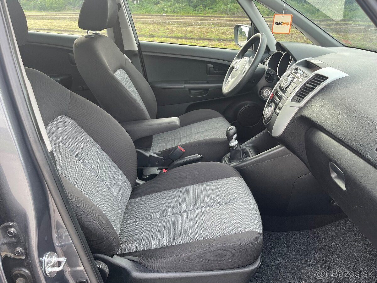 Kia Venga 1.4 benzin vision r.v 2011 - 12