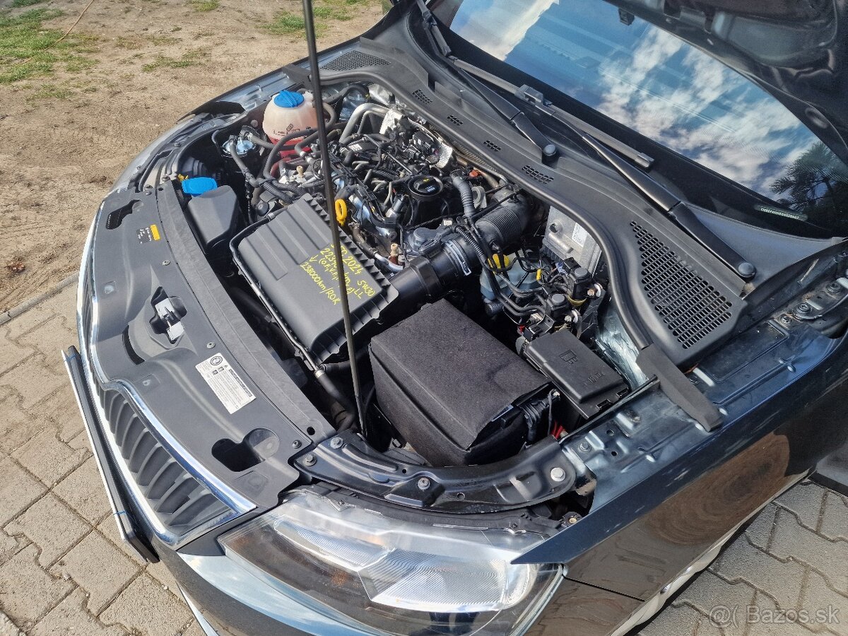 Škoda Rapid Spaceback 1.4 TDi 90k M5 Ambition (diesel) - 12