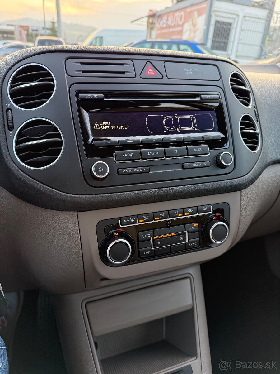 Volkswagen Golf Plus 1.4i Comfortline - 12