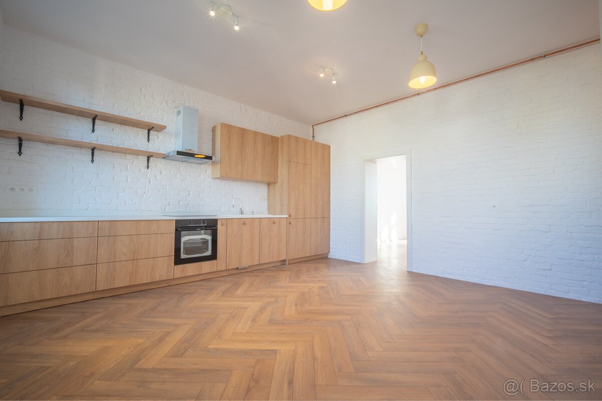 PRENÁJOM 4 izbového bytu 117m2 UL. 29. Augusta,Staré Mesto - 12