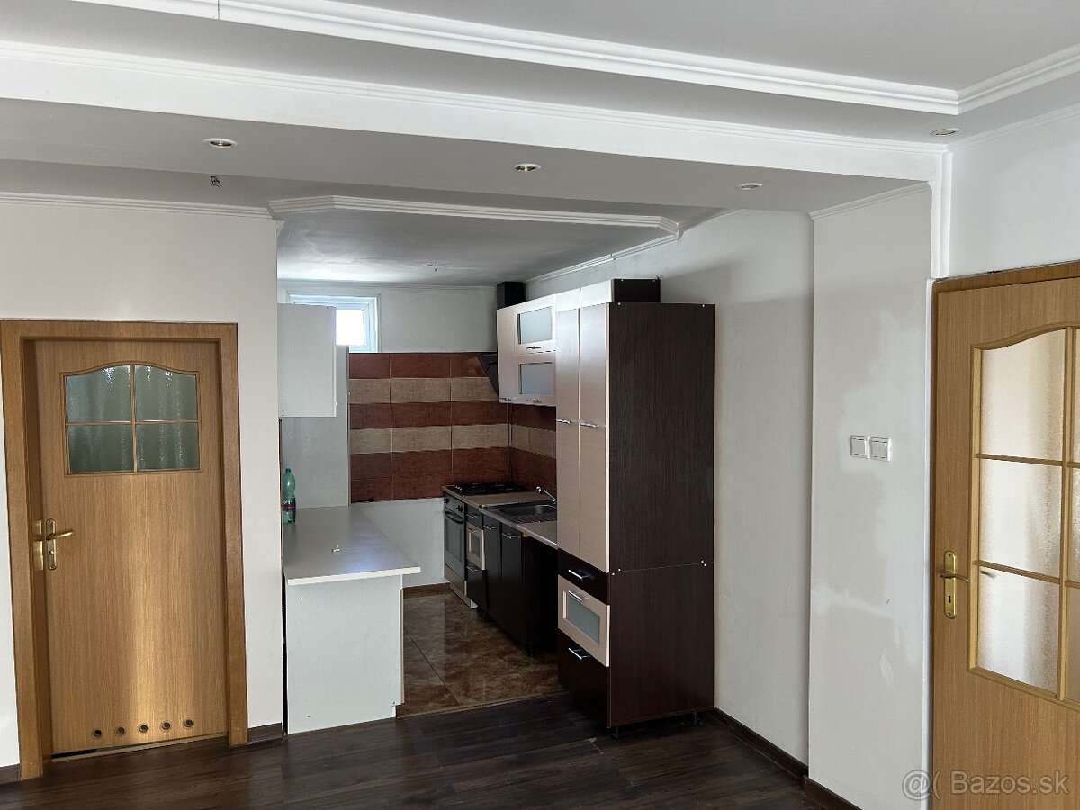 Rodinný dom Trebišov - 29. Augusta 1995/15 - 12