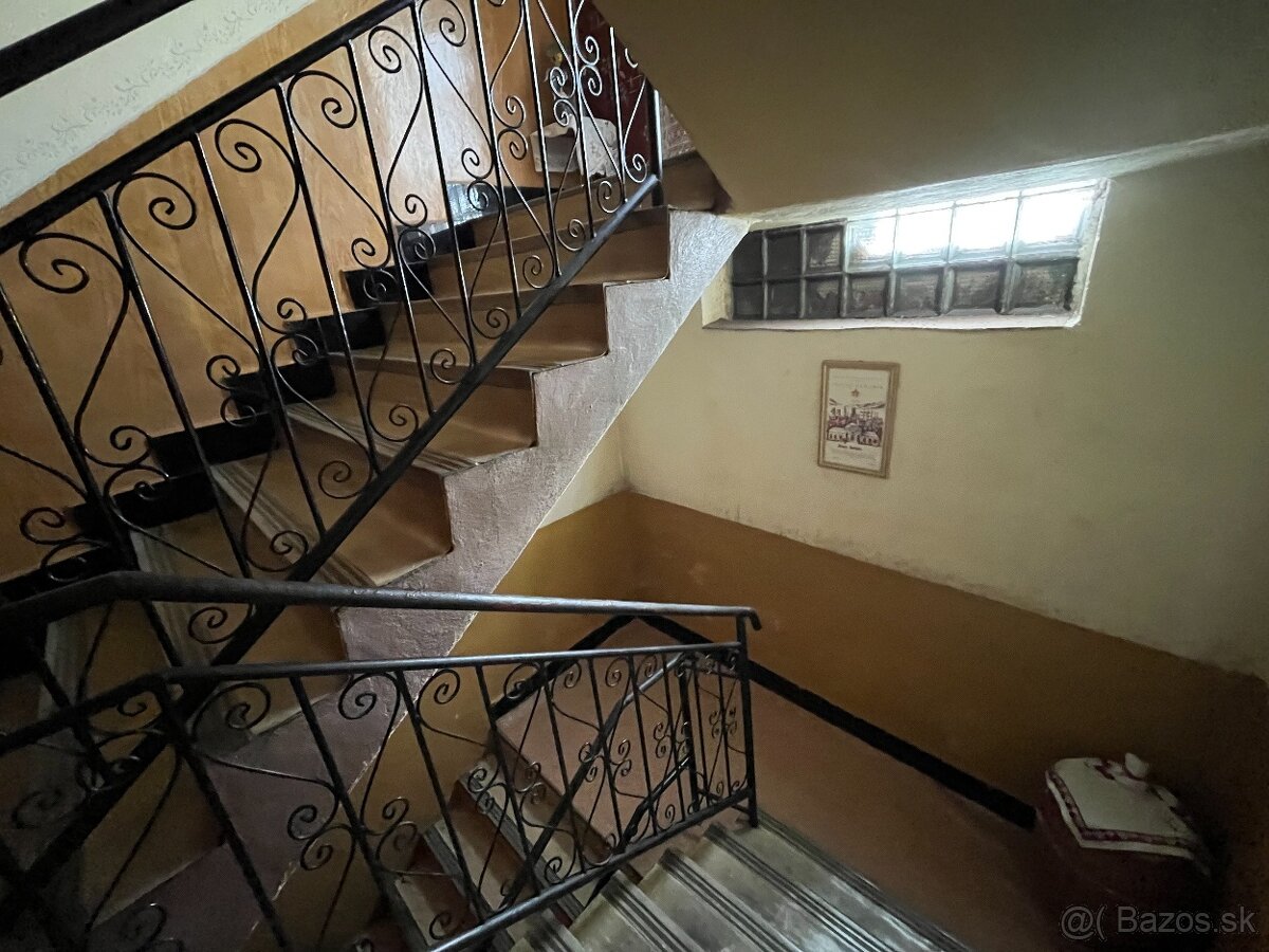 Šaca - 5 izbový rodinný dom s peknou záhradou - 12