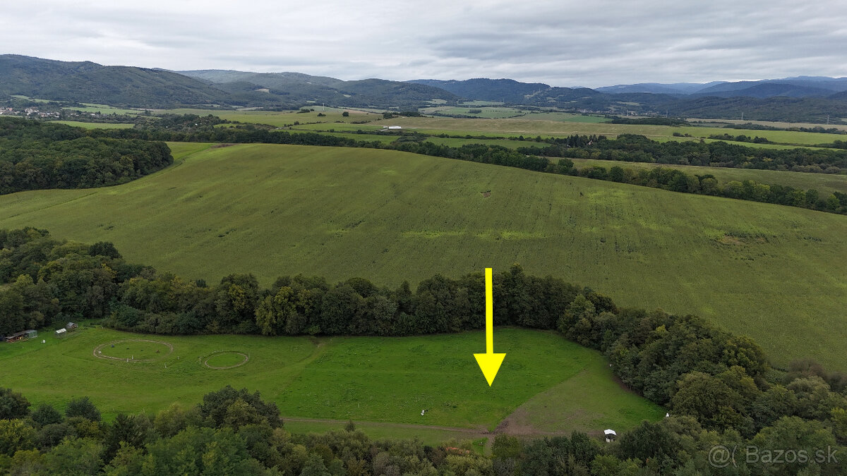 REKREAČNÝ POZEMOK PRI ŽIARI NAD HRONOM - 12