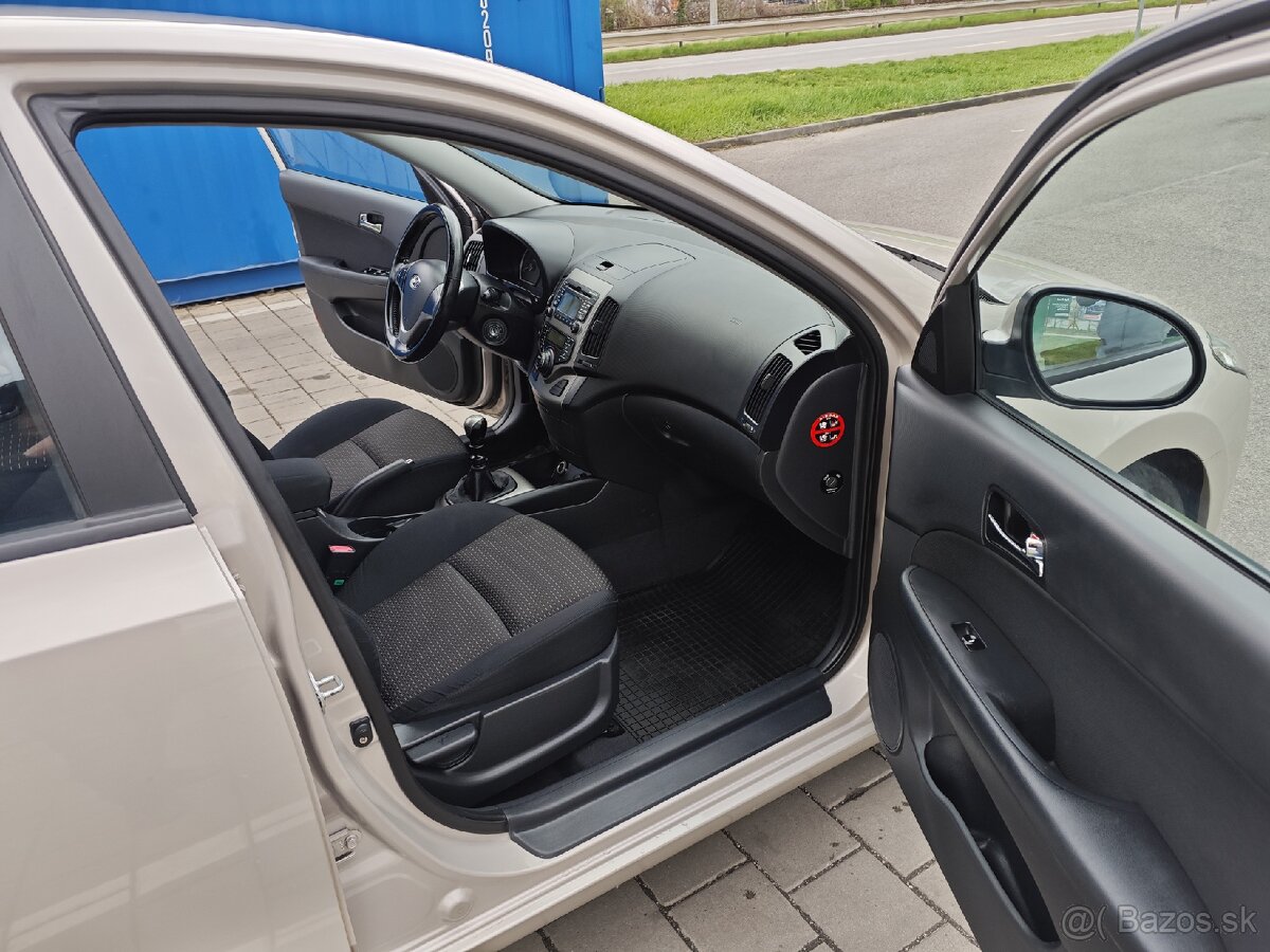 Hyundai I30 85KW 1.6 Crdi 169 tis.km - 12