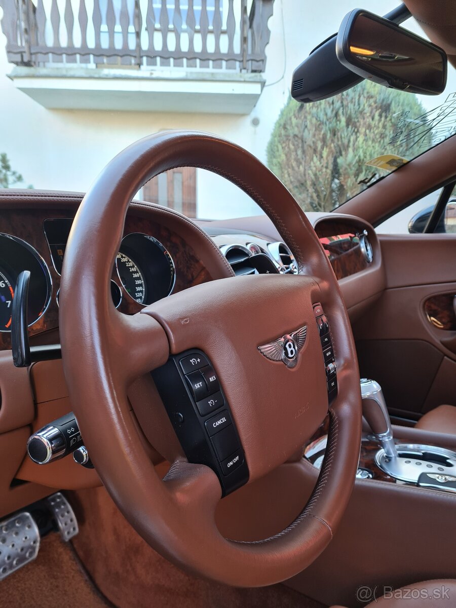 Bentley Continental GT 6.0 W12 - 12