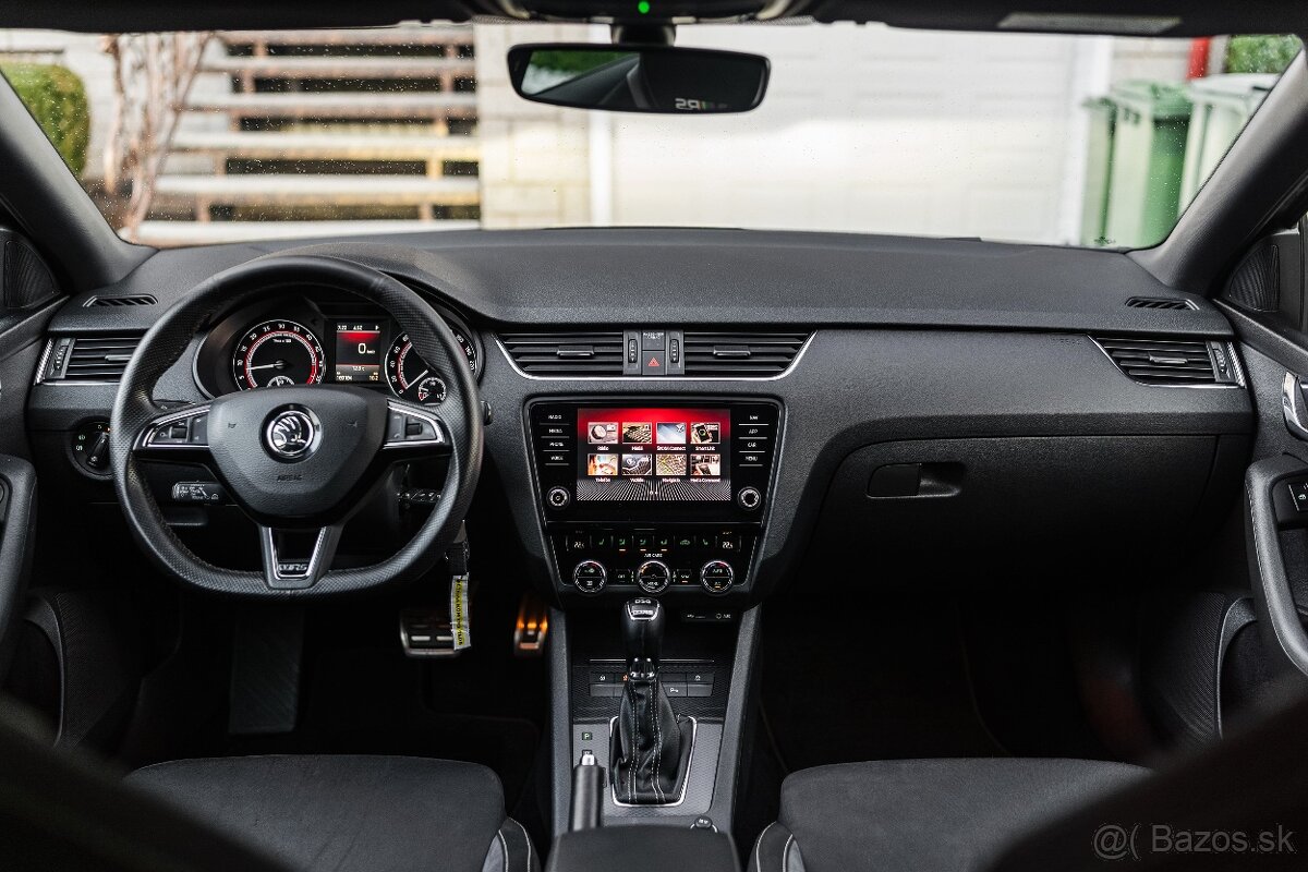 Škoda Octavia Combi 2.0 TDI RS DSG - 12
