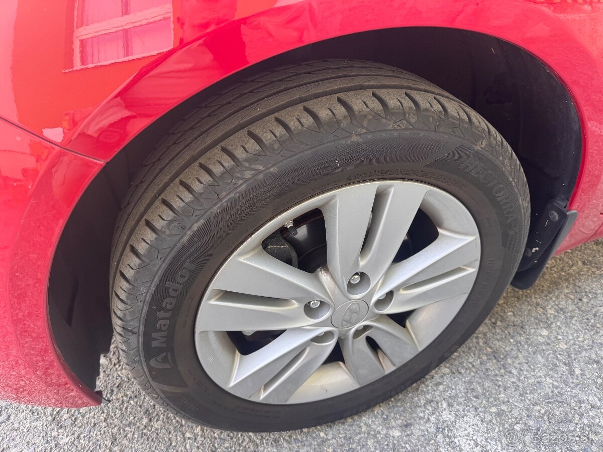 Predám Hyundai ix20 - 12