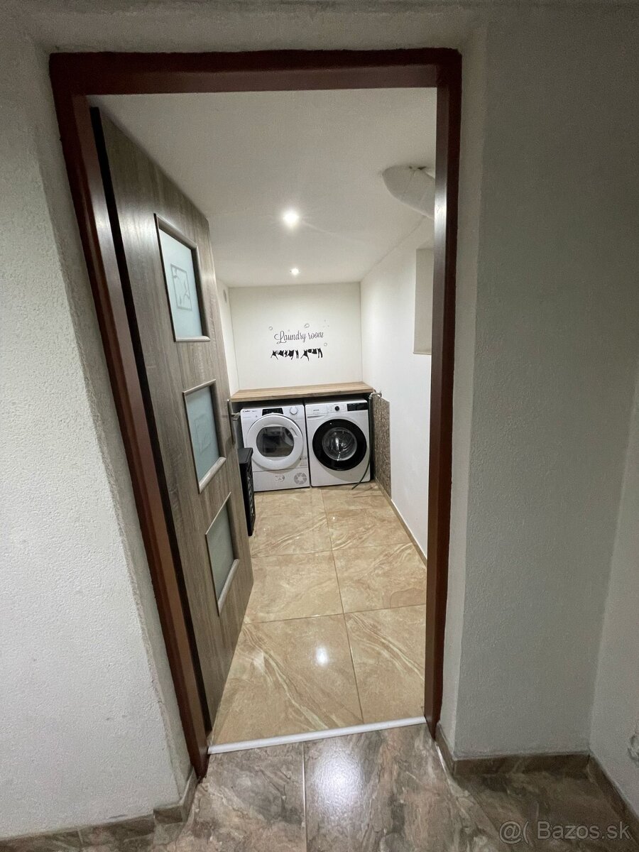 VÝHODNE Rodinný dom po rekonštrukcii Stránske Zilina - 12