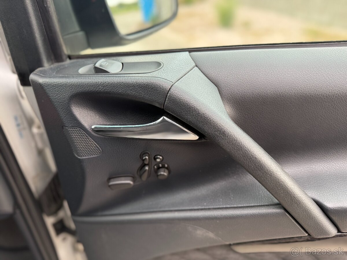 Mercedes-Benz Viano 3.0 CDI V6 Avangarde Edition 125 - 12