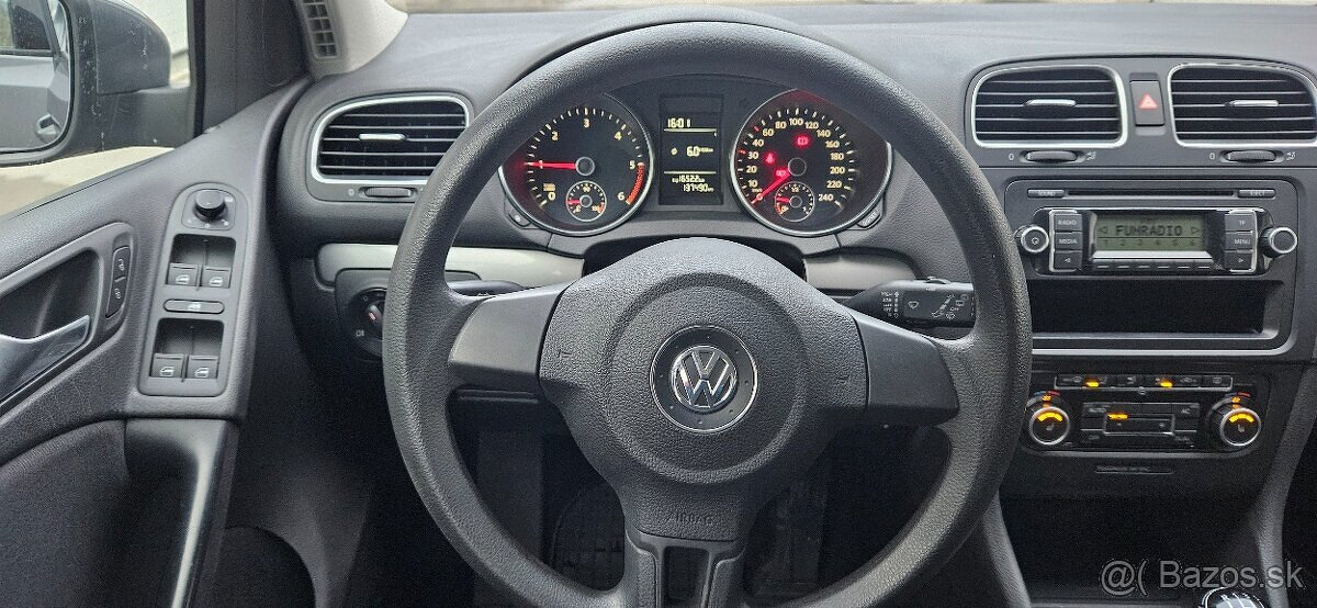 Volkswagen Golf 1.6 TDI 90k Trendline - 12