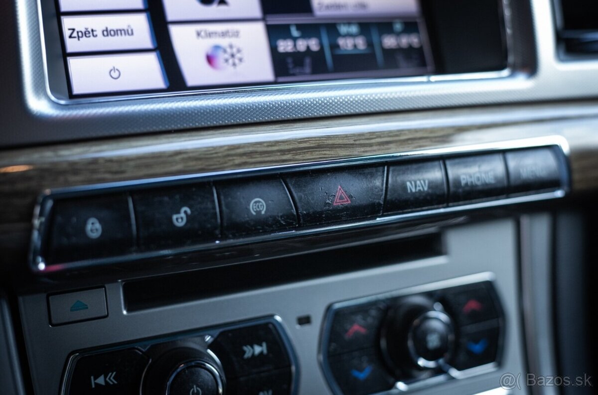 JAGUAR XF 2.2 147kW Luxury 2013 - 12