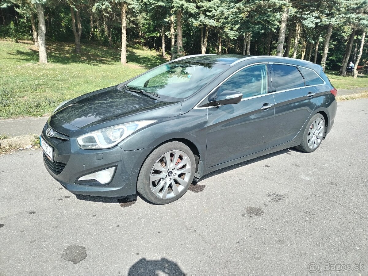 Hyundai i40 CW - 12