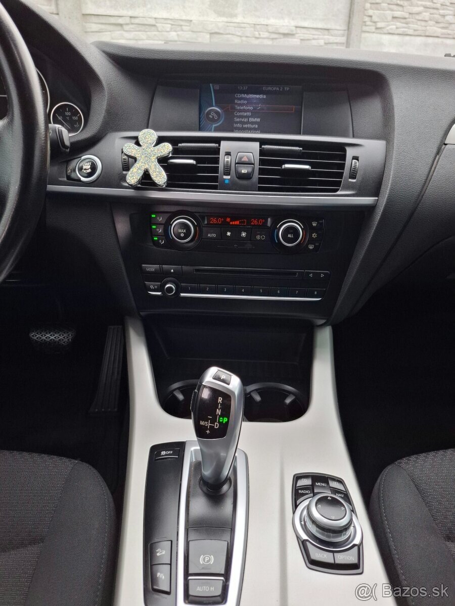 BMW X3 2.0D XDRIVE A/T (F25) - 12