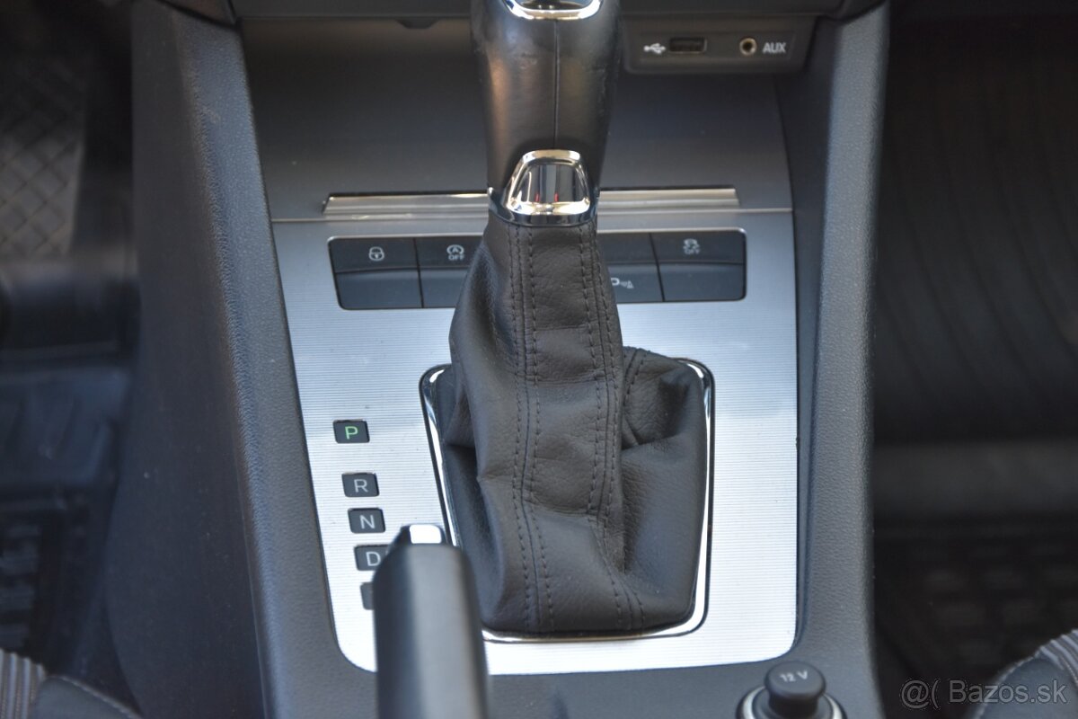 Škoda Octavia Combi 2.0 TDI Business 4x4 DSG - 12