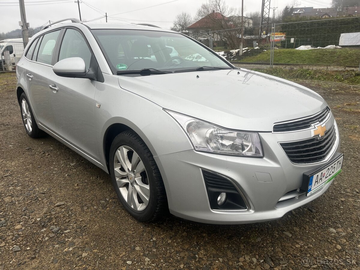 Chevrolet Cruz ST 2.0 diesel 120kw A/T prevodovka 185 000 km - 12
