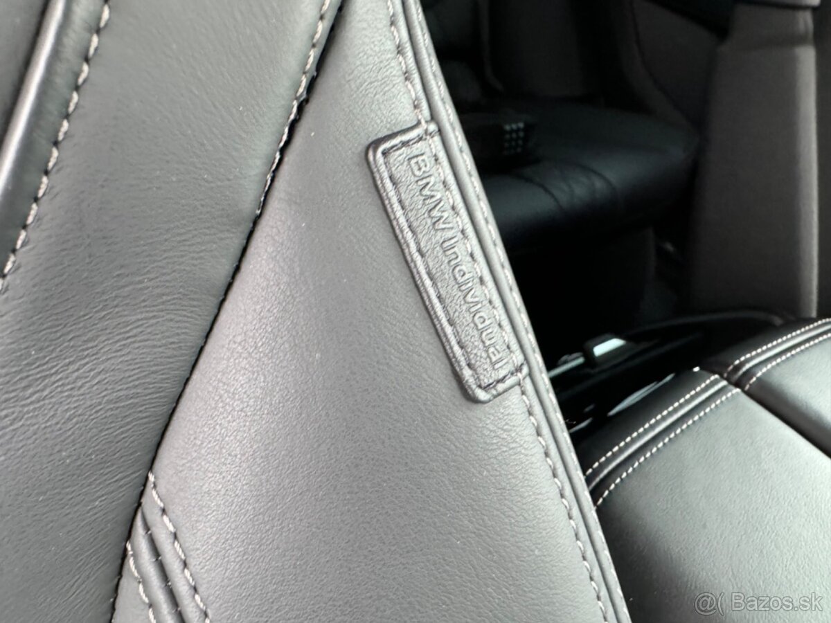 BMW X6 M50i, 2021 rok, 390 kW - 12