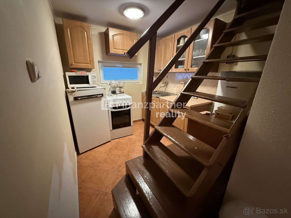 Poschodová chata s pozemkom 689 m², Chľaba, Štúrovo - 12