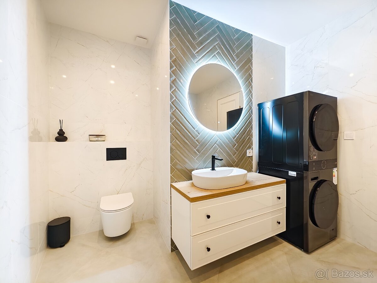 Exkluzívny zrekonštruovaný trojizbový staromestský byt. - 12