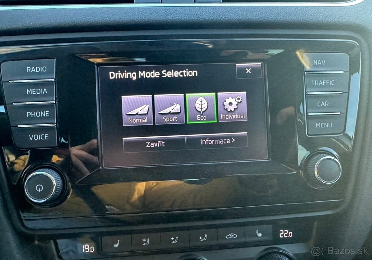 Škoda Octavia III 4x4 2.0 TDi superb scout VW Passat golf - 12