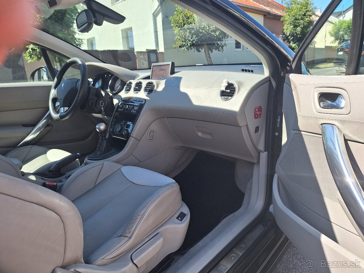 Predám PEUGEOT 308 CC 2,0 HDI - 12