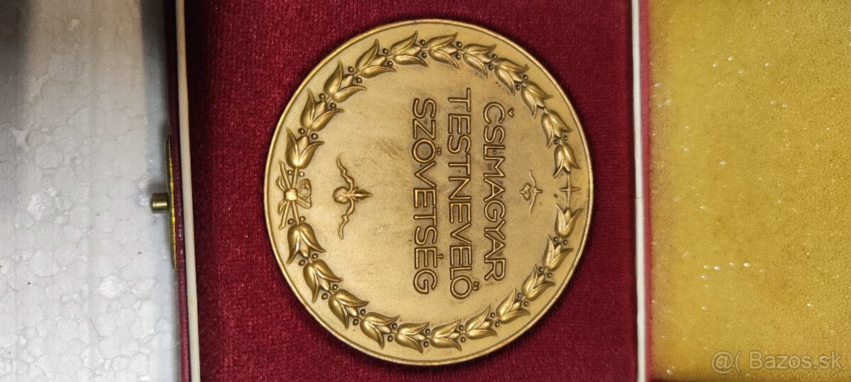 Plakety odznaky - 12