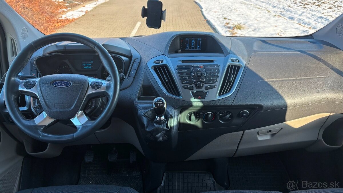 Ford Tourneo Custom 2.2 TDCi 125k Titanium - 12