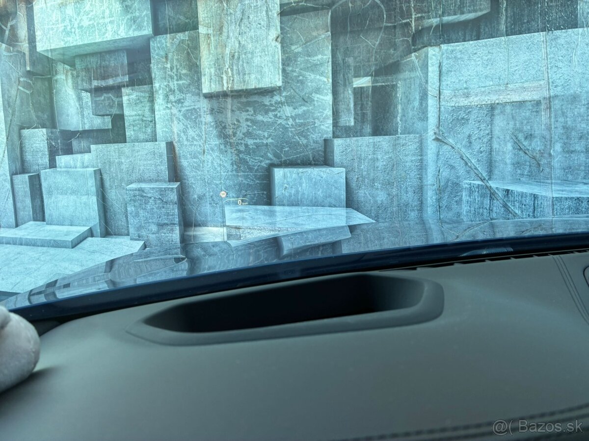 BMW Řada 5 M550i,xDrive,Full LED,Webasto - 12