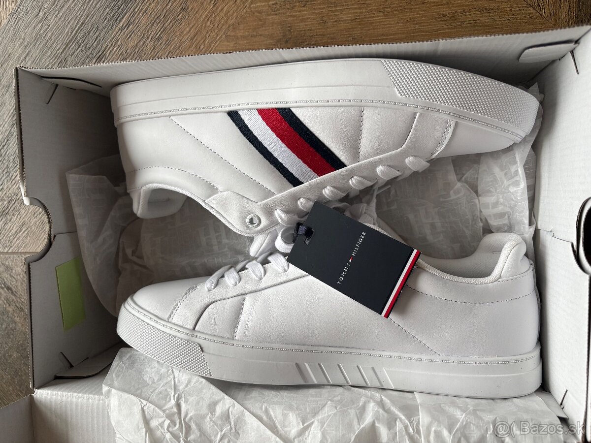 Pánske topánky TOMMY HILFIGER. Veľkosť 43 - 12