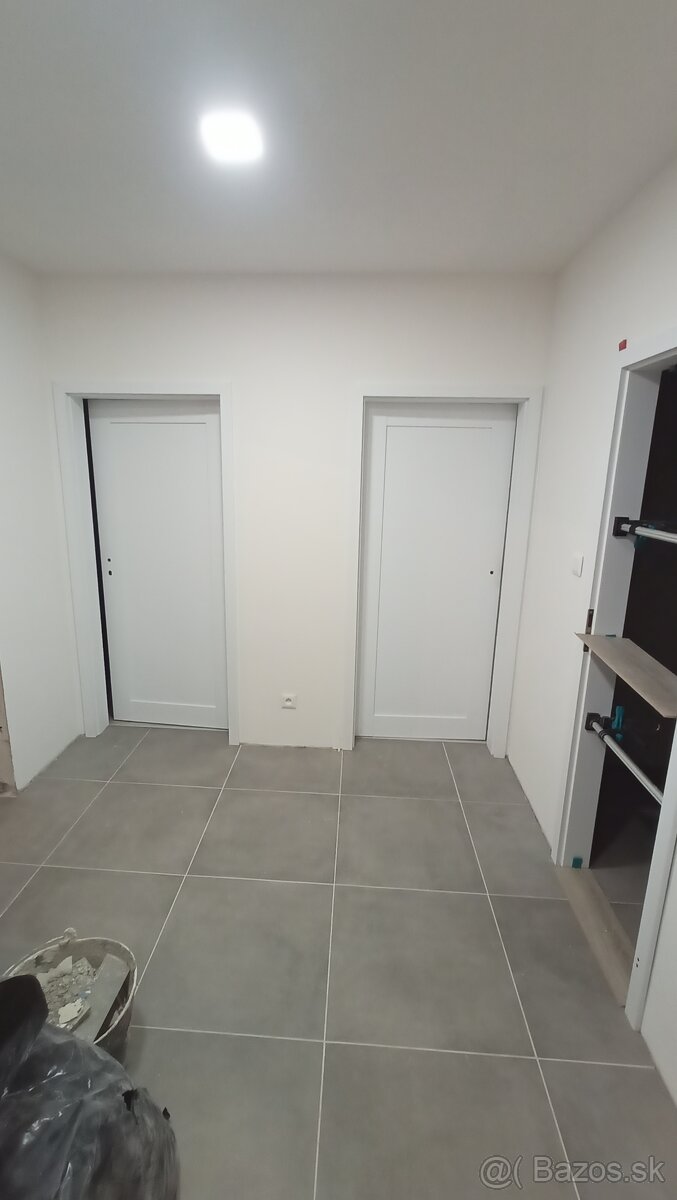 REKONŠTRUKCIE BYTOV -INTERIÉROV, DOMOV - 12