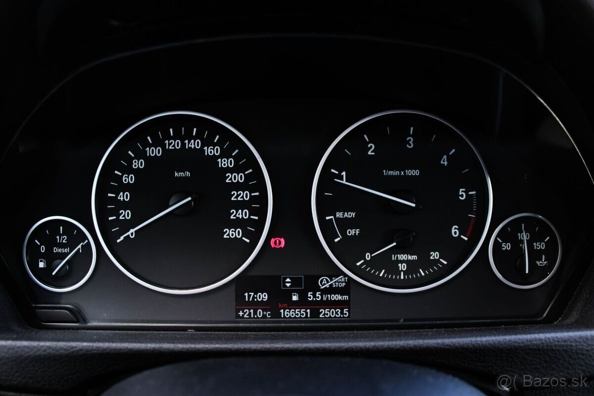 BMW Rad 3 Touring 318d - 12