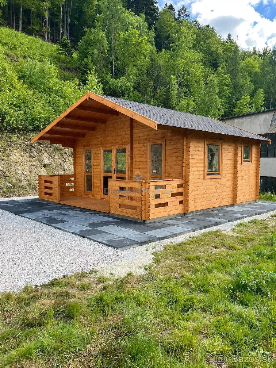 Zrub s pozemkom v Slovinkách, lesy, v zime sneh - 12