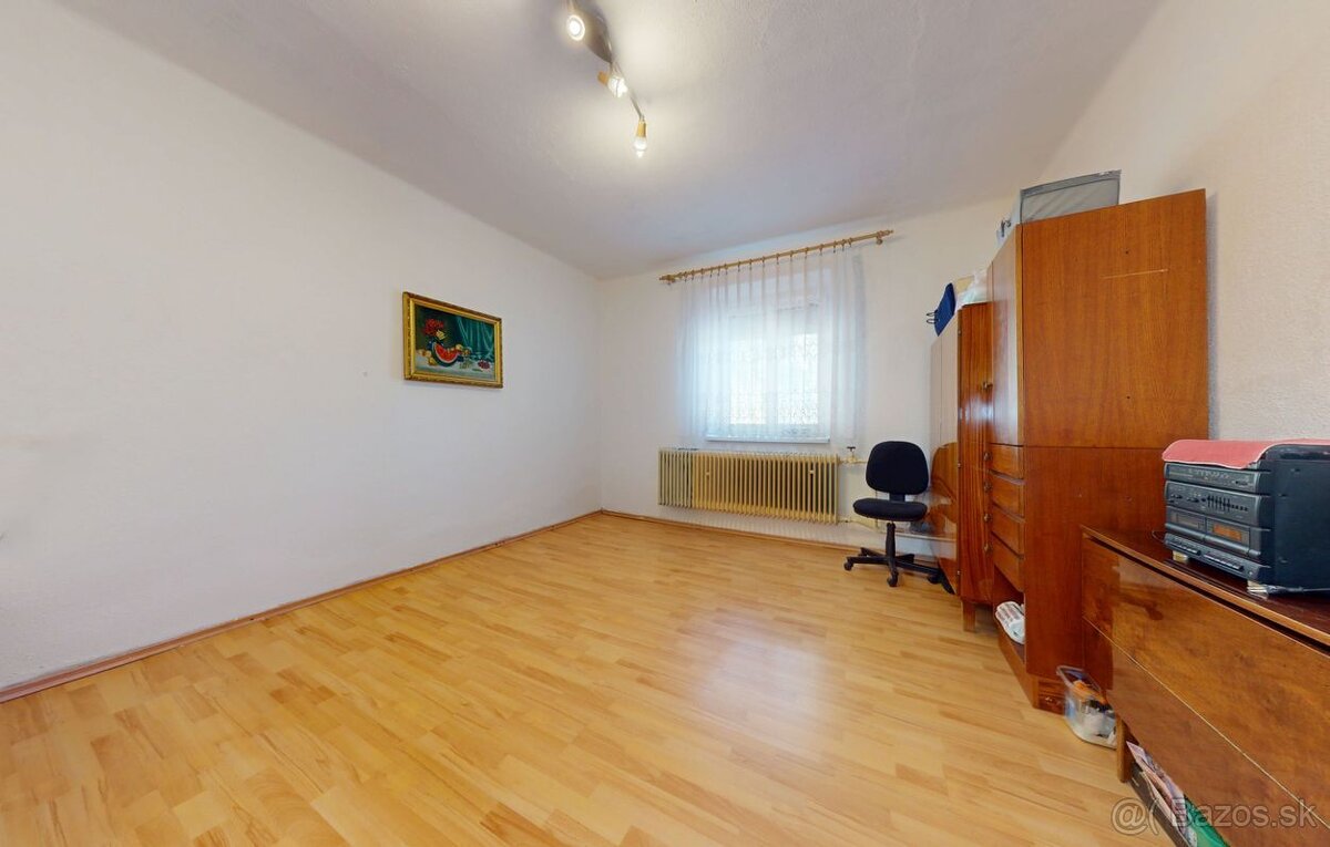 Ponúkame Vám na predaj 4 izbový rodinný dom v obci Trnávka, - 12