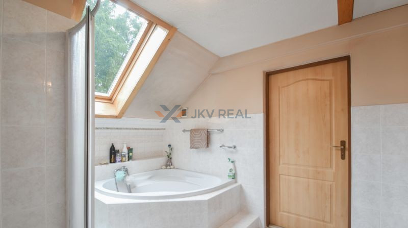 Rodinný dom na predaj - 12