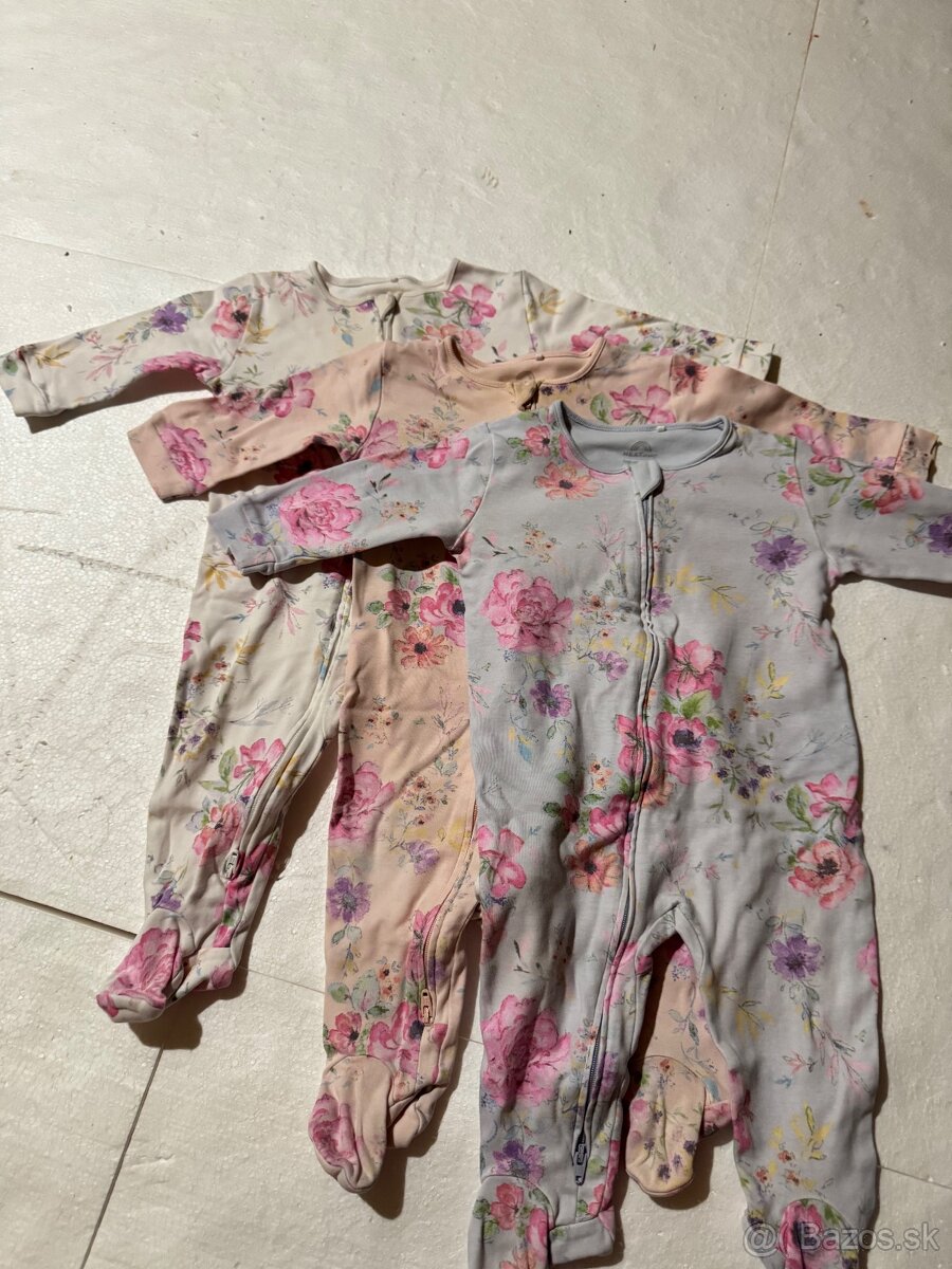 Balík oblečenia dievčatko - 12