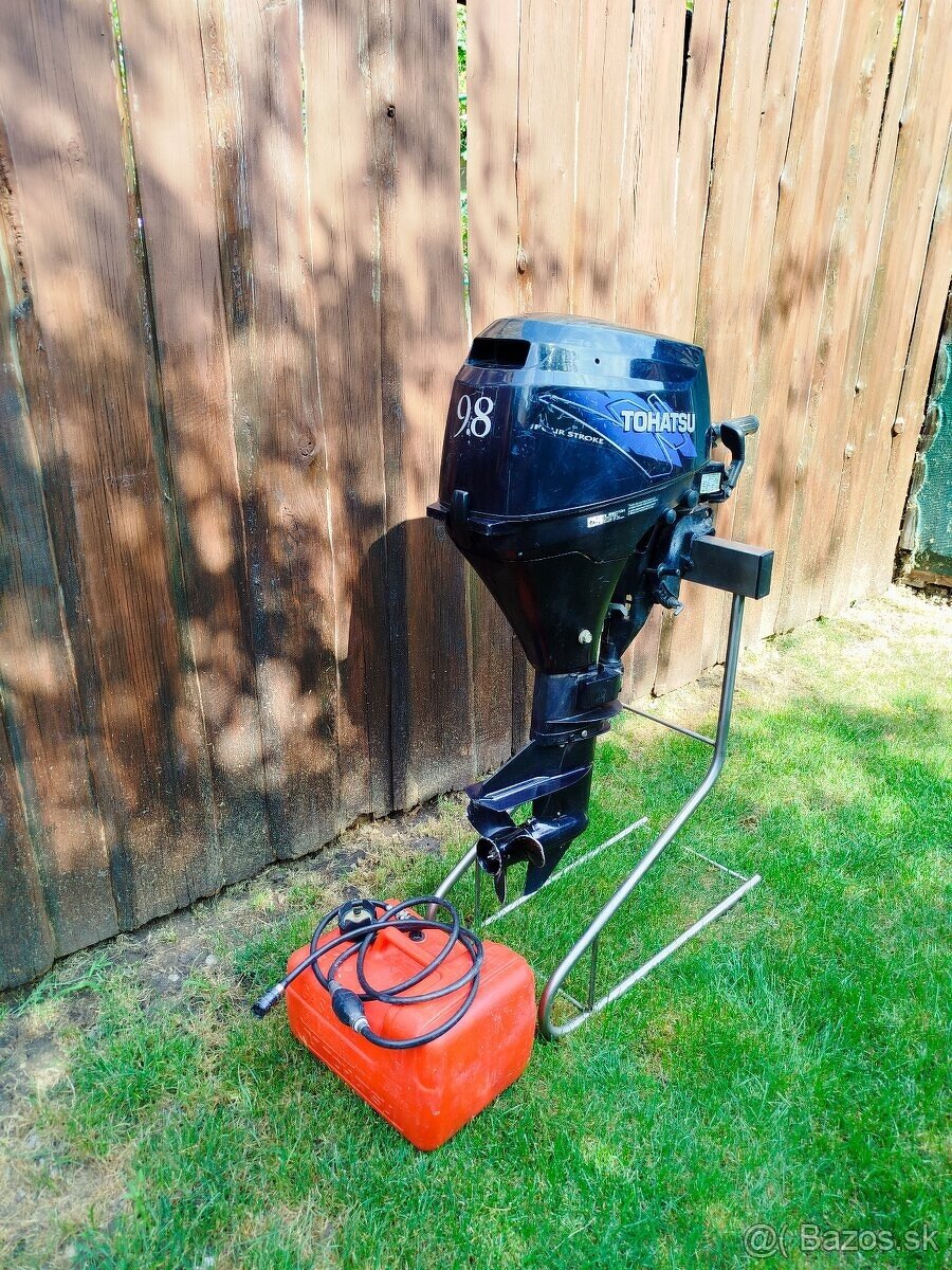 ZÁVESNÝ LODNÝ MOTOR TOHATSU 9.8HP - 12