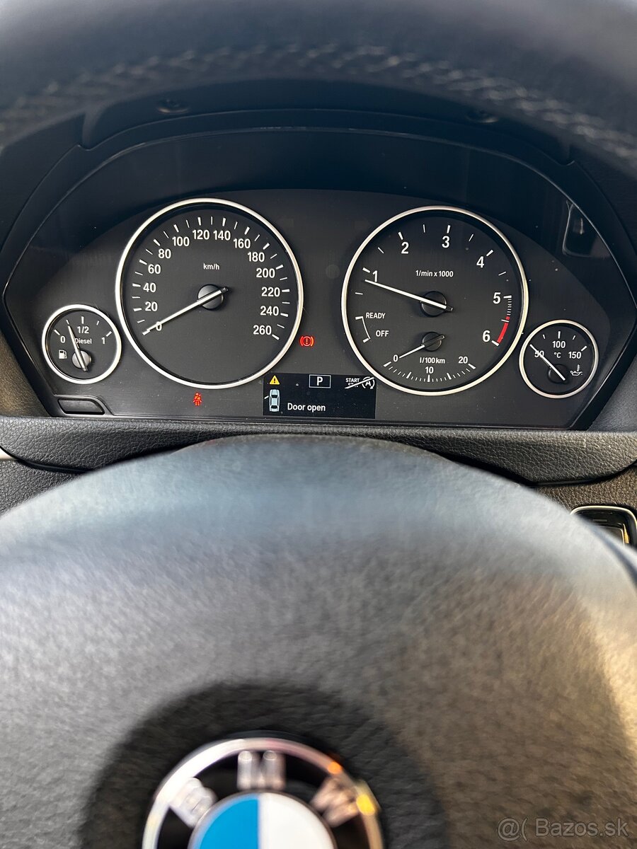 BMW 318d F31 Touring | Automat | 2014 | 2 sady kolies | - 12