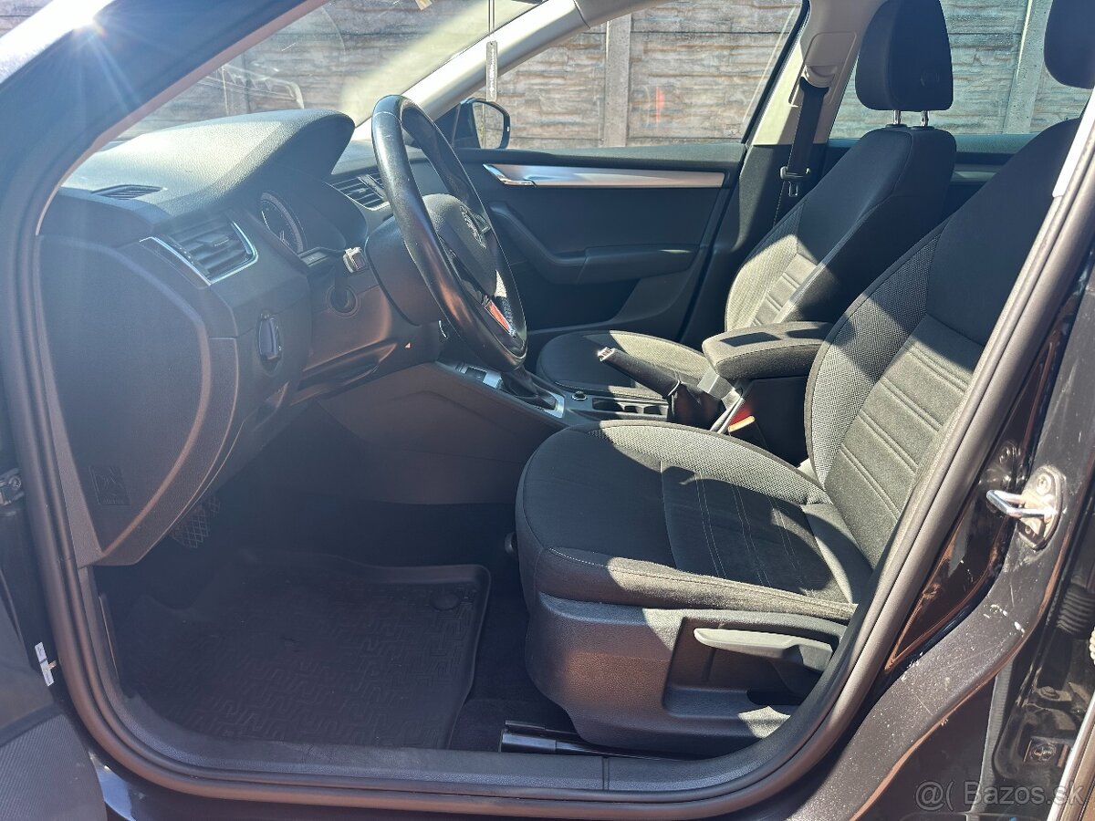 2017 Skoda Octavia Combi DSG - 12